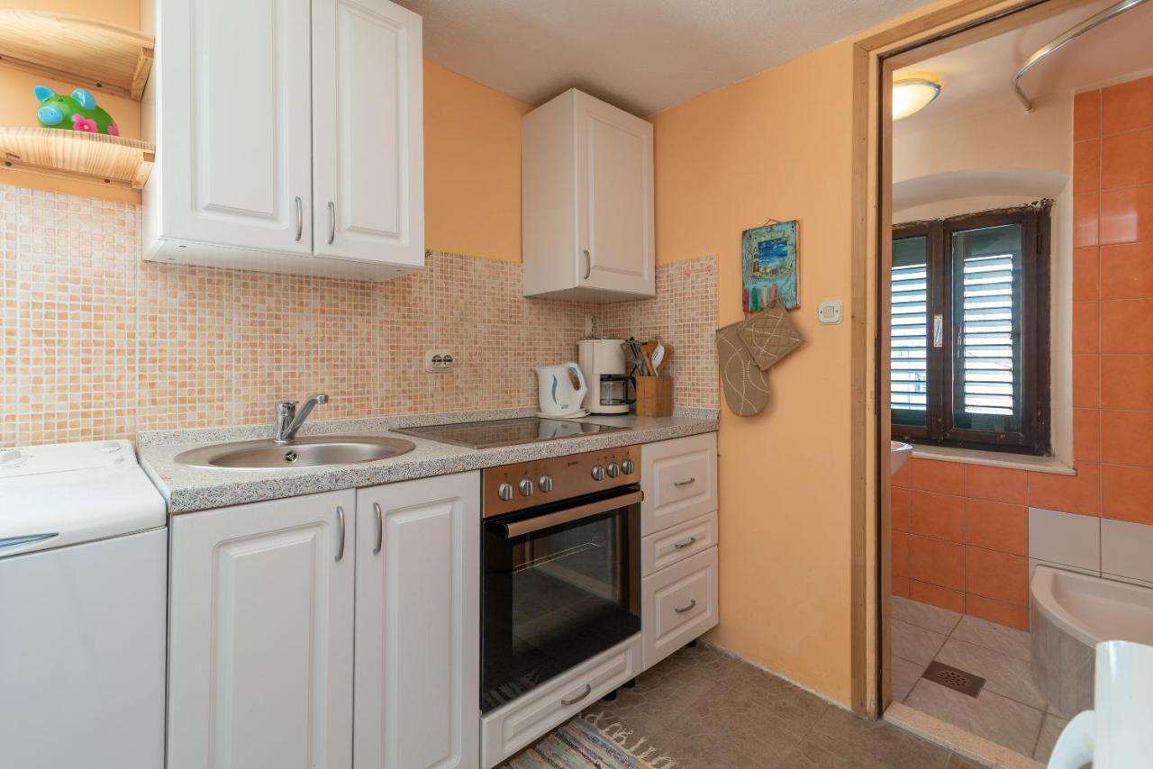 Apartment Ana Trogir Exterior photo