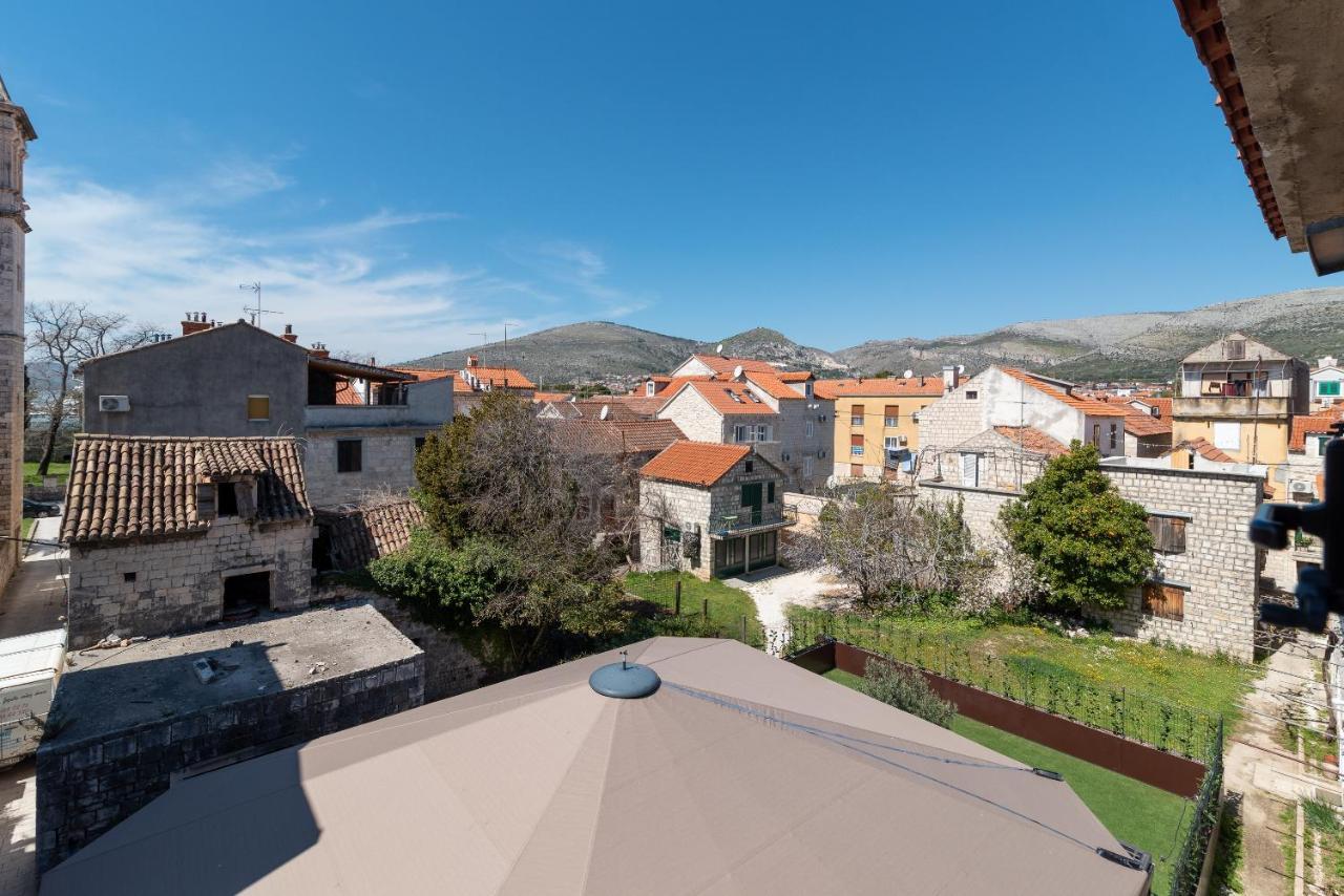 Apartment Ana Trogir Exterior photo